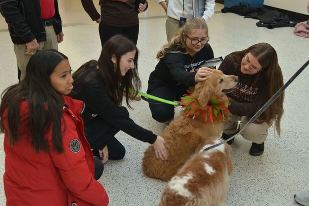 Padua singers perform at 2025 United Airlines Fantasy Flight