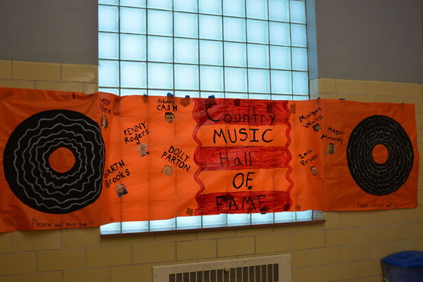 Spirit Week: Hall Decorations 2025