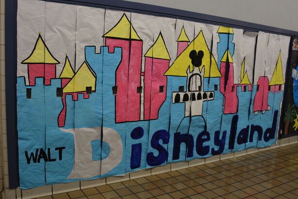 Spirit Week: Hall Decorations 2025