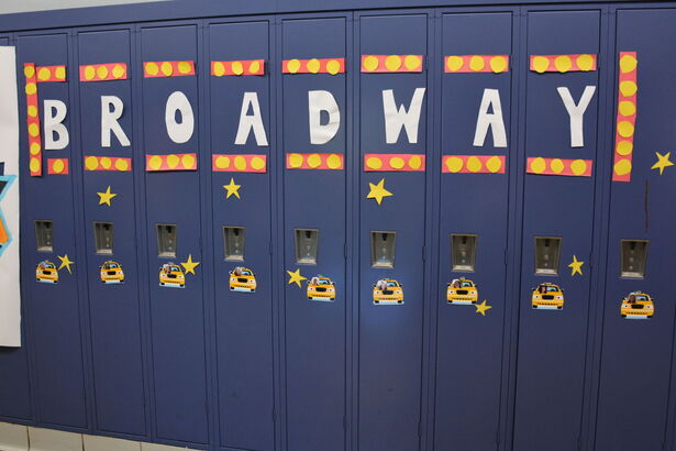 Spirit Week: Hall Decorations 2025