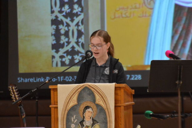 Padua Celebrates Prayer Service for Peace