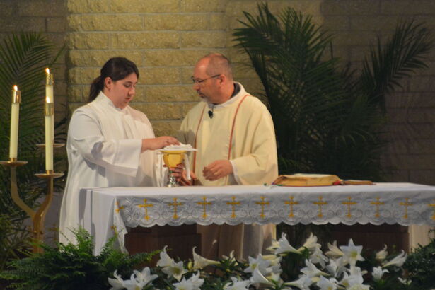 Padua Celebrates Easter 2026 Mass