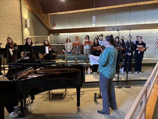 Padua Celebrates Easter 2026 Mass