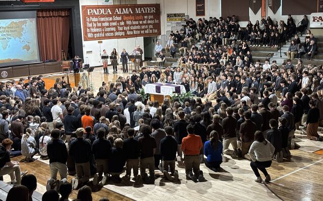 Padua Celebrates Holy Hour for Peace Prayer Service